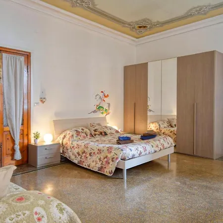3 Bedroom Nice Apartment In Rapallo *